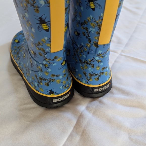 Bogs Bumble bee print rain boots insulated youth size 6 - Picture 2 of 5